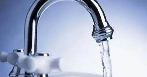 https://gazzettadiparma.cdn.m33cloud.com/resizer/600/315/true/2024_03_20/dioc-1710923586781.jpg--interruzione_idrica_tra_collecchio_e_sala_baganza__danneggiata_una_tubazione_durante_la_posa_della_fibra_ottica.webp?1788187041000