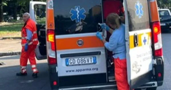 https://gazzettadiparma.cdn.m33cloud.com/resizer/600/315/true/2024_07_18/PHOTO-2024-07-18-18-42-28-1721321251036_1771438950.jpg--fidenza__scontro_tra_auto_e_camion__19enne_in_ospedale.webp?1771438950422