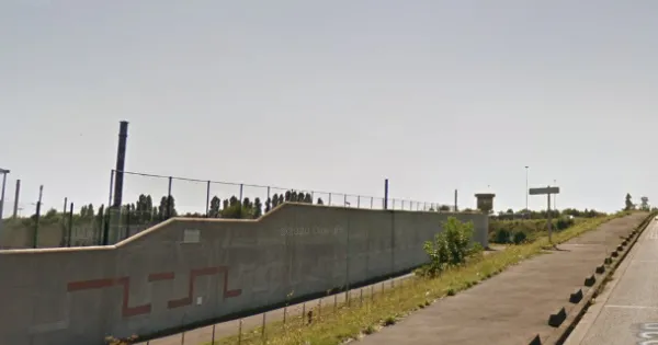 https://gazzettadiparma.cdn.m33cloud.com/resizer/600/315/true/2026_09_03/carcere_villepinte-1788418664561.png--francia__dal_carcere_aveva_organizzato_il_rapimento_di_mbappe_e_di_altre_celebrita__il_18enne__lester_z__resta_in_isolamento.webp?1788418664644