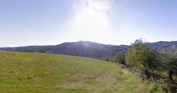 https://gazzettadiparma.cdn.m33cloud.com/resizer/600/315/true/2026_09_06/Senza_titolo-2-1788686204574.jpg--piacenza__riceve_in_eredita_23_terreni___li_regalo__sono_solo_spese_e_nessun_vantaggio__.webp?1788686204844