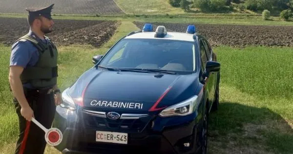 https://gazzettadiparma.cdn.m33cloud.com/resizer/600/315/true/2026_09_07/07.09.2026_Langhirano_foto_per_denuncia_truffa_finto_maresciallo-1788772227826.jpg--langhirano__finto_maresciallo_e_finto_orafo_per_portare_via_l_oro_dalla_casa_di_una_giovane_vittima__denunciato_un_40enne_straniero.webp?1788772227888