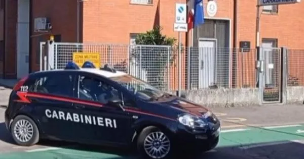 https://gazzettadiparma.cdn.m33cloud.com/resizer/600/315/true/2026_09_17/17.09.2026_Noceto_foto_x_arresto_finto_maresciallo-1789635542295.jpg--noceto__truffa_del_finto_maresciallo__ex_brigadiere_fa_scattare_le_manette_ai_polsi_di_due_presunti_truffatori_per_la_seconda_volta.webp?1789635542345