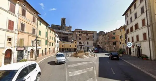 https://gazzettadiparma.cdn.m33cloud.com/resizer/600/315/true/2026_09_17/montelanico-1789658089704.jpg--bambino_di_4_anni_lasciato_solo_in_casa_precipita_dal_balcone__ricoverato_in_gravi_condizioni.webp?1789658090476