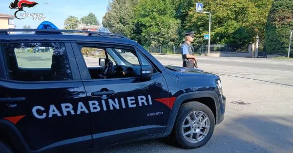 https://gazzettadiparma.cdn.m33cloud.com/resizer/600/315/true/2026_09_21/21.09.26_Foto_CC_Sala_Baganza_x_furto_corriere-1789981915398.jpg--sala_baganza__furto_su_un_furgone__immortalato_dalle_telecamere_denunciato_un_45enne.webp?1789981915486