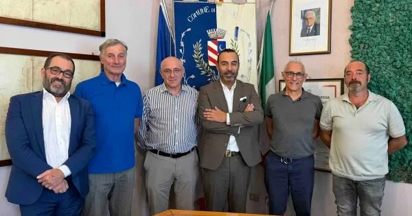 https://gazzettadiparma.cdn.m33cloud.com/resizer/600/315/true/2026_09_23/ALBARETO_Incontro_con_l_Amministrazione_comunale_002_Foto-1790149834858.jpg--.webp?1790149836183