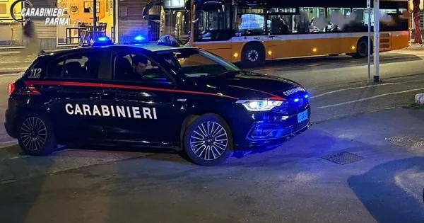 https://gazzettadiparma.cdn.m33cloud.com/resizer/600/315/true/2026_09_25/25.09.26_Parma_foto_x_denuncia_spaccio-1790326837910.jpg--parma__tenta_di_nascondersi_in_un_condominio__27enne_sorpreso_dai_carabinieri_con_la_cocaina.jpg?1790326837975