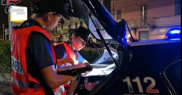 https://gazzettadiparma.cdn.m33cloud.com/resizer/600/315/true/2026_10_03/_03.10.2026_Parma_foto_repertorio_x_controlli_straordinari_del_territorio-1791019682910.jpg--parco_ducale__29enne_straniero_bloccato_con_un_coltello__i_controlli_dei_carabinieri.webp?1791019682990