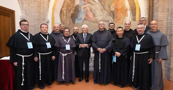 https://gazzettadiparma.cdn.m33cloud.com/resizer/600/315/true/2026_10_04/assisi1-1791145301234.jpg--.webp?1791145302084