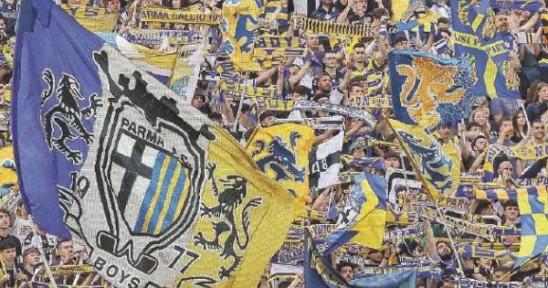 https://gazzettadiparma.cdn.m33cloud.com/resizer/600/315/true/gn4/38562/GN4_DAT_38562198.jpg--quei_tifosi_alla_tastiera_sempre_pronti_a_dire__no_.webp