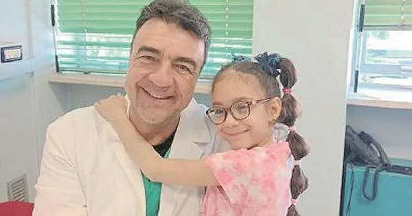 https://gazzettadiparma.cdn.m33cloud.com/resizer/600/315/true/gn4/52467/GN4_DAT_52467526.jpg--ulyana__dalla_bielorussia_per_curarsi_gli_occhi.webp